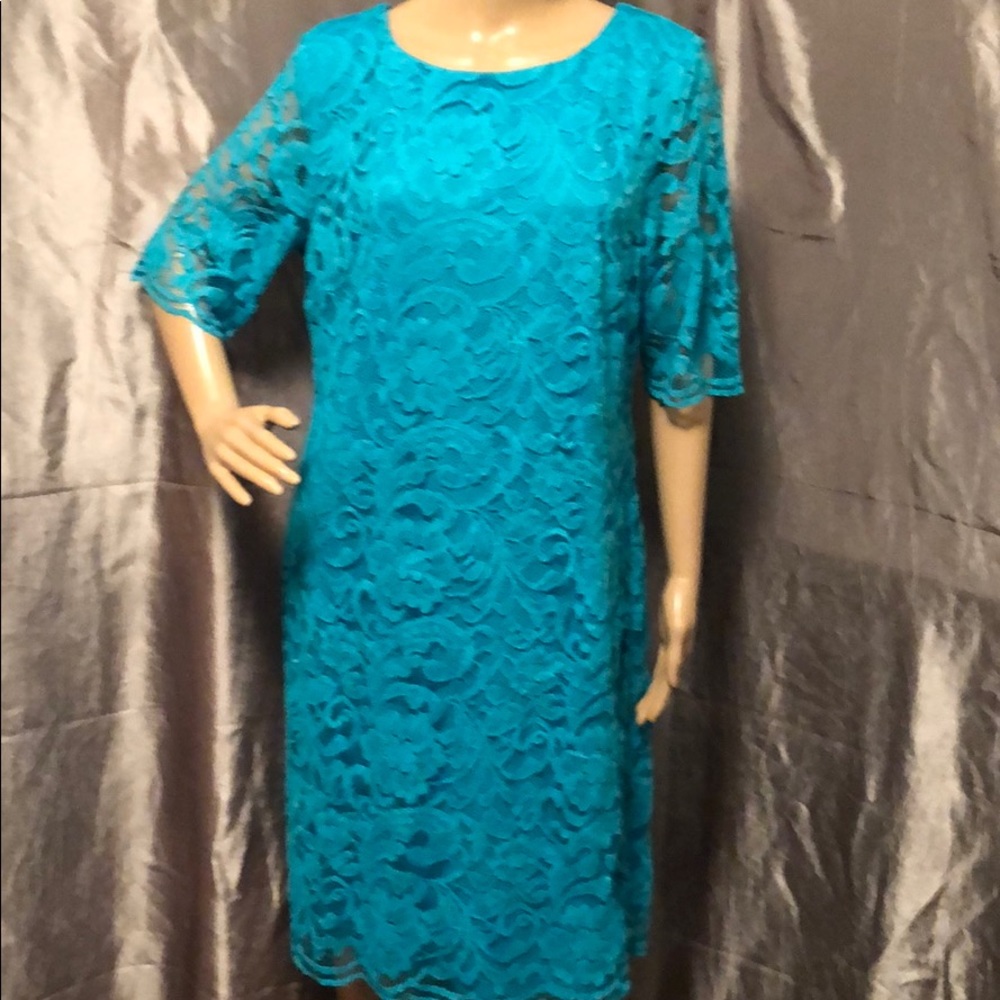 Aqua Color R & K Knee Length Lace Dress